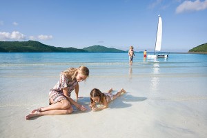 Hamilton Island villa mercedes beach holiday